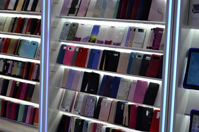 Phones & Electronics